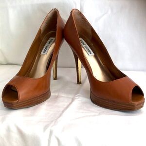 Steve Madden wooden heels - size 8